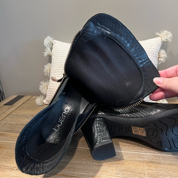 Black Leather /Suede Booties w/Zippers - size 10 EUC - Multi texture - Picture 14 of 16